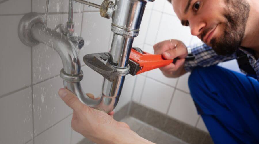 Professional same day plumber services in Round Mountain, TX